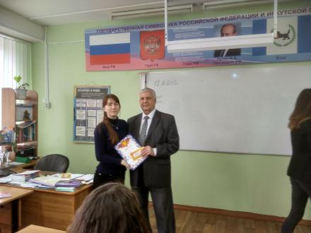 Награждение победителей городского интеллектуального турнира «Избирательный КВИЗ» 